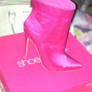 PINK bootie
